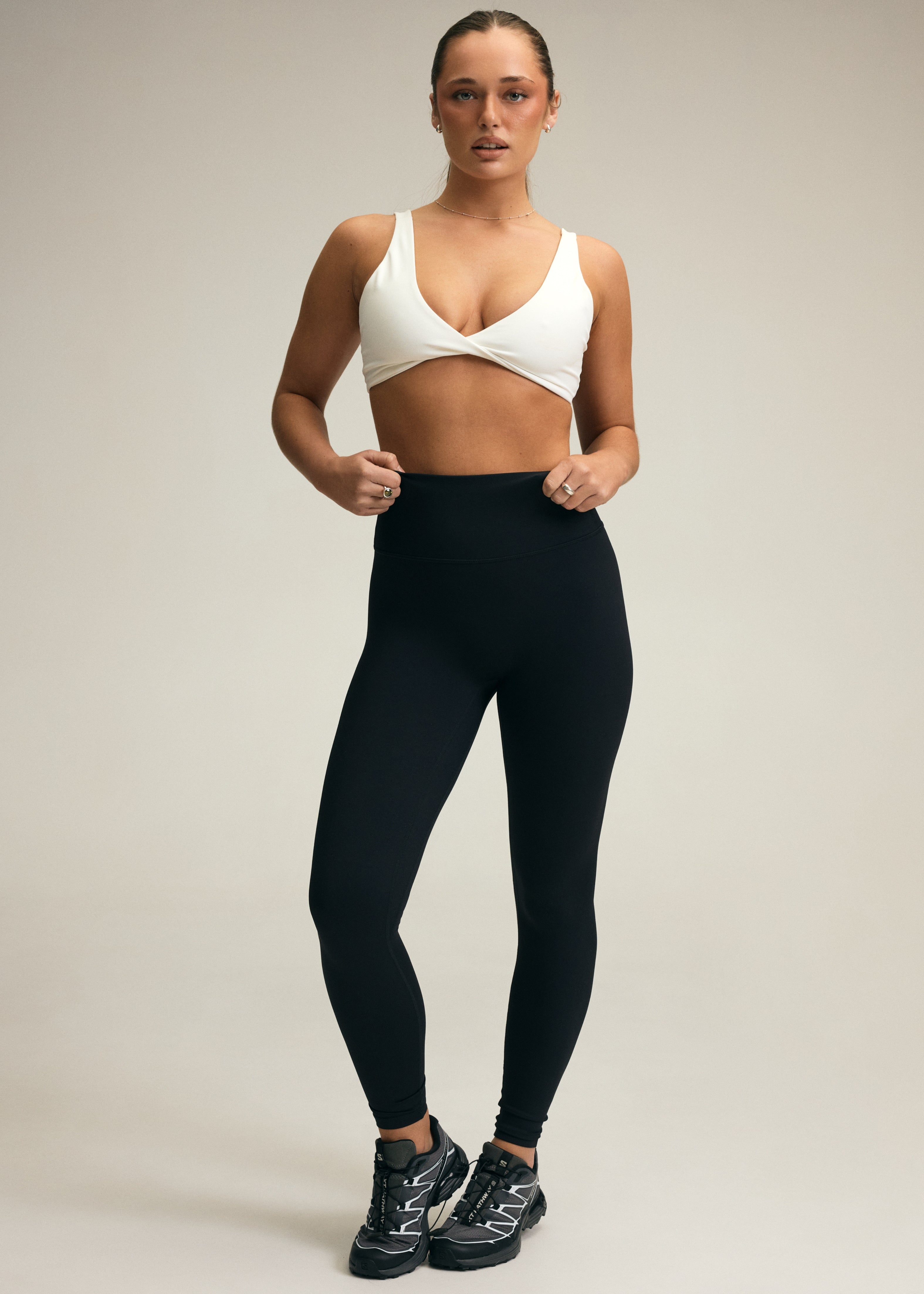 The Classic Legging in Black